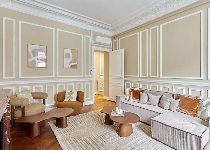 Elegant 2 Chambres Climatise - Champs-Elysees