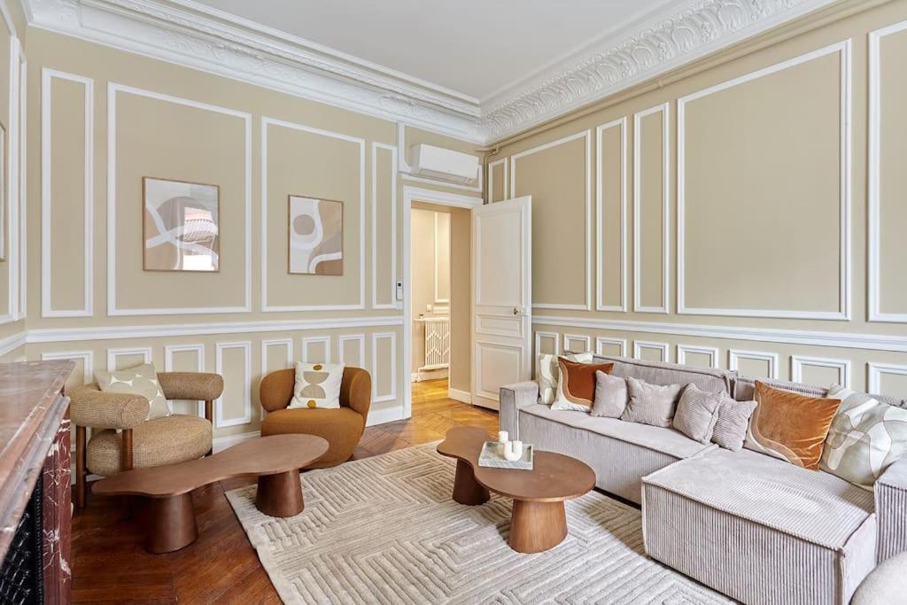 Elegant 2 Climatise - Champs-elysees Parigi