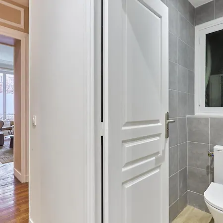 Elegant 2 Climatise - Champs-elysees Apartment *