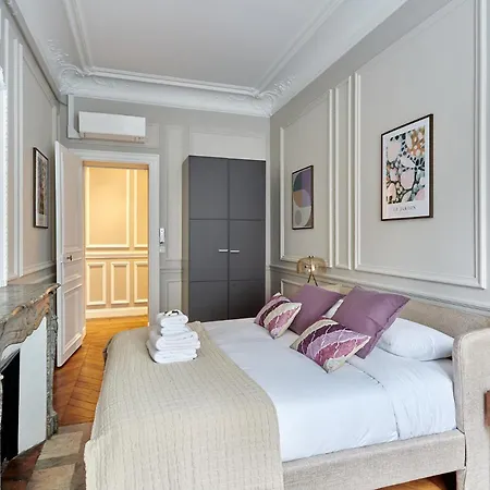 Elegant 2 Climatise - Champs-elysees Apartment