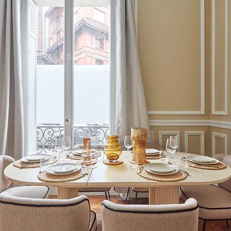 Elegant 2 Climatise - Champs-elysees Apartment *