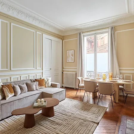 Elegant 2 Climatise - Champs-elysees Apartment *
