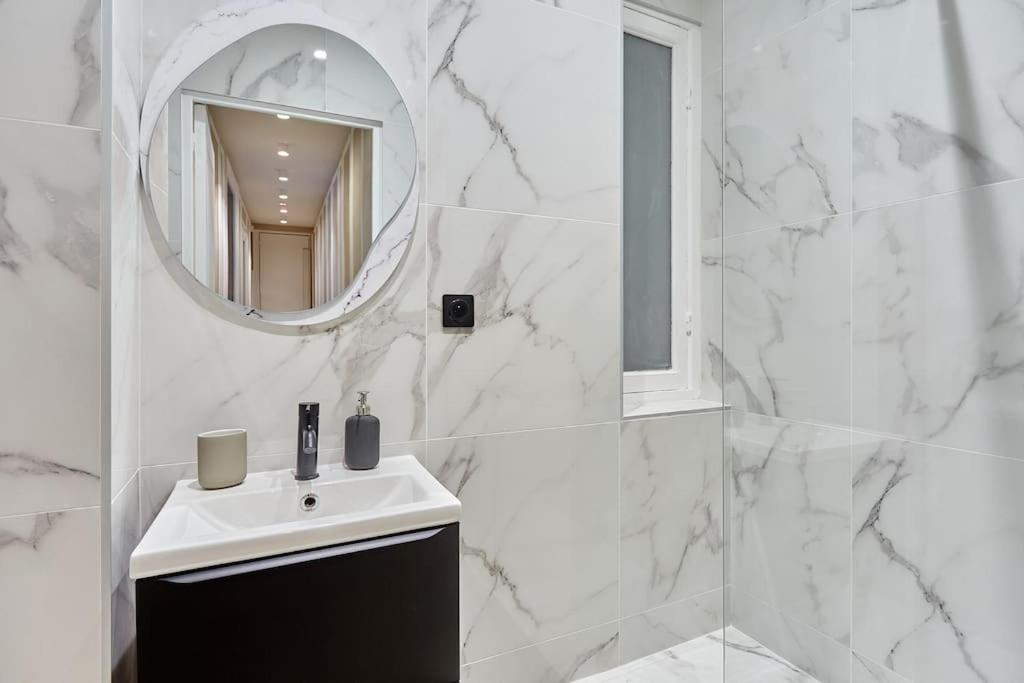 Elegant 2 Climatise - Champs-elysees Apartment